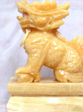 玉石麒麟摆件公母一对招财镇宅