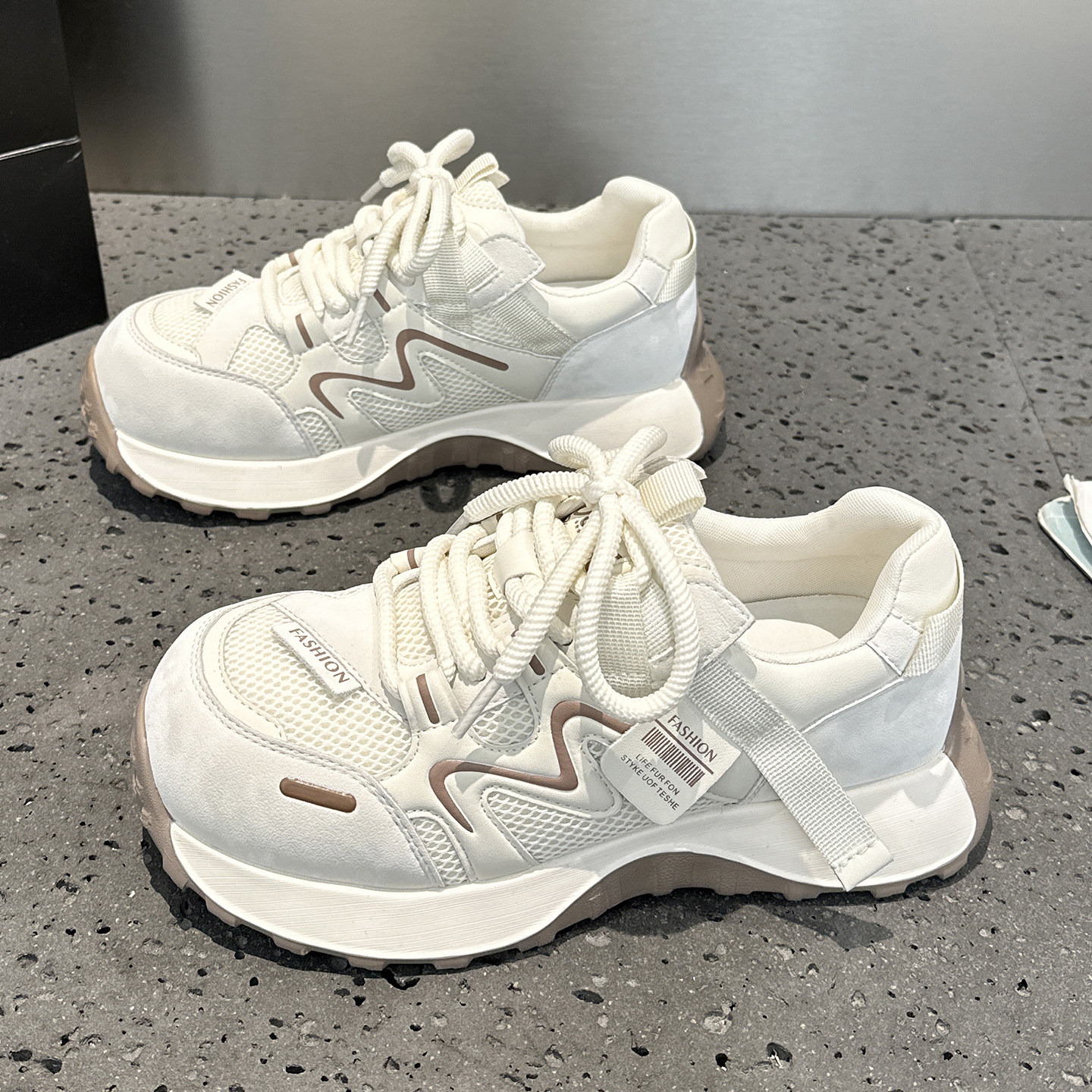 春季透气显脚小德训鞋女款2026新款超火软底阿甘鞋爆款运动老爹鞋,淘宝优惠券,粉丝福利购,淘宝优惠卷