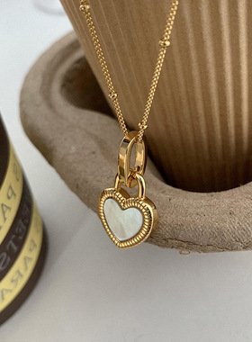 钛钢黑白双面真贝壳爱心吊坠项链女韩国复古个性耳饰颈链锁骨链