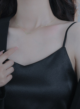 简约大方几何项链2023年新款女项链女设计感小众简约锁骨链