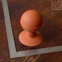 Suction-ball suction cup painted in the work room 9