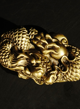 铜臻黄铜龙王戏珠手把件