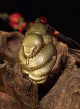 黄铜创意可爱团蛇手把件