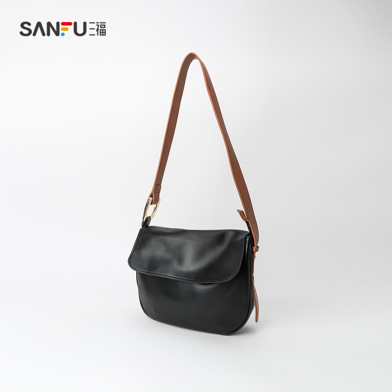 三福2021简约系列拼色肩带斜挎包 三福服饰女士包袋