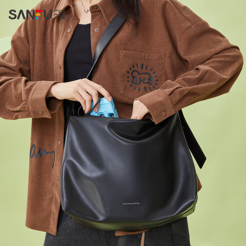 三福挎包女2023新款時尚簡約復古大容量通勤上課單肩托特包463075_三福服飾官方旗艦店_箱包皮具_熱銷女包_男包