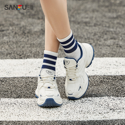 三福825331 女士复古老爹鞋