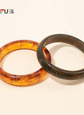 三福复古材料琥珀色手镯单只 时尚优雅小众首饰配饰饰品850639