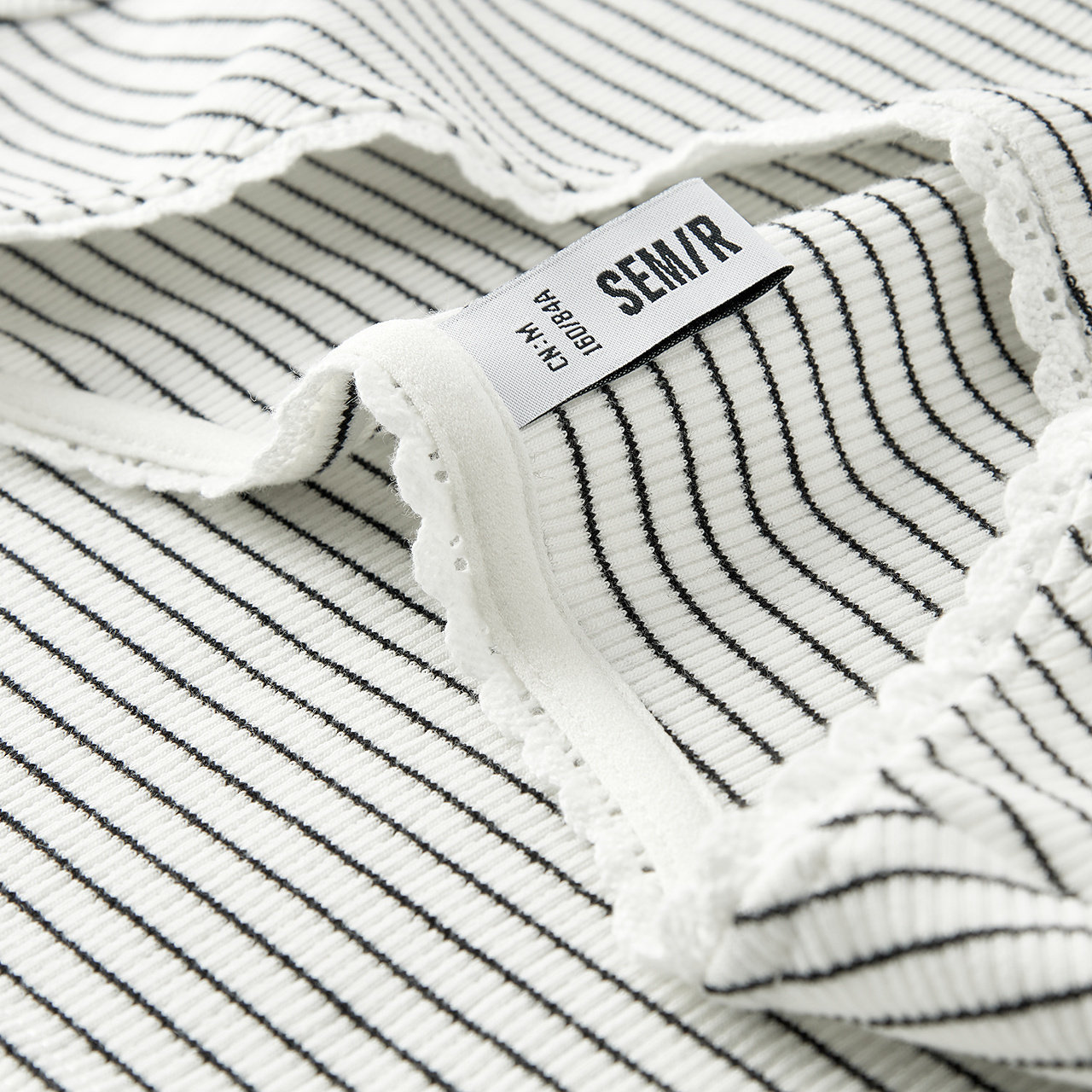 [商场同款]森马短袖T恤女短款蕾丝花边气质2025夏新款紧身条纹衫