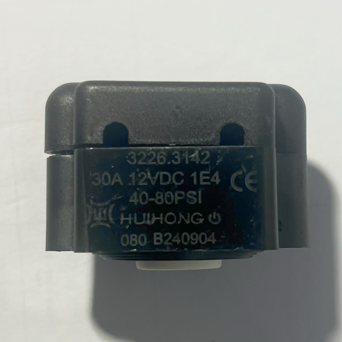 房车改装水泵维修配件 42系列隔膜泵增压泵自吸泵12V24V压力开关 - 图1