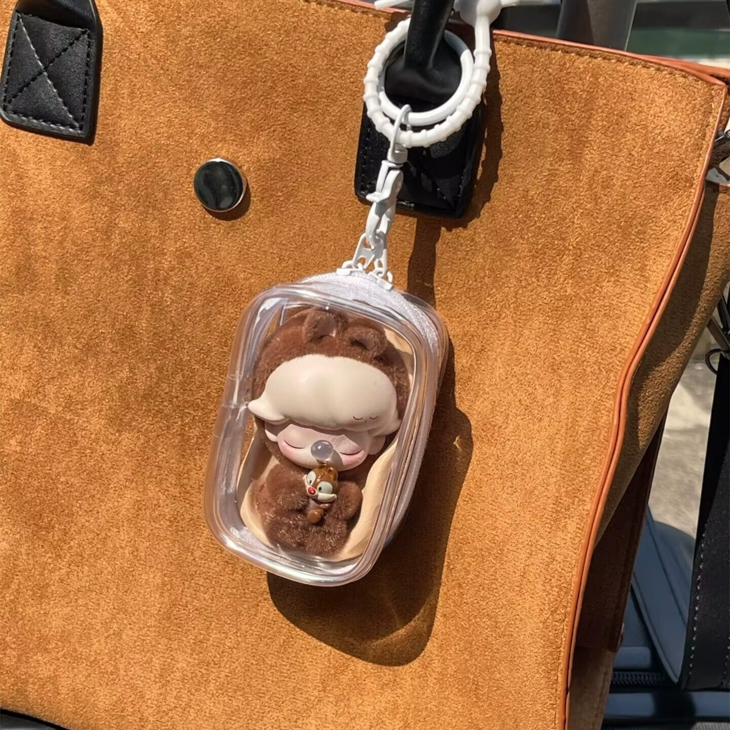 DIMOO迪士尼遛娃包盲盒泡泡玛特娃娃公仔手办展示挂件保护套10cm - 图1