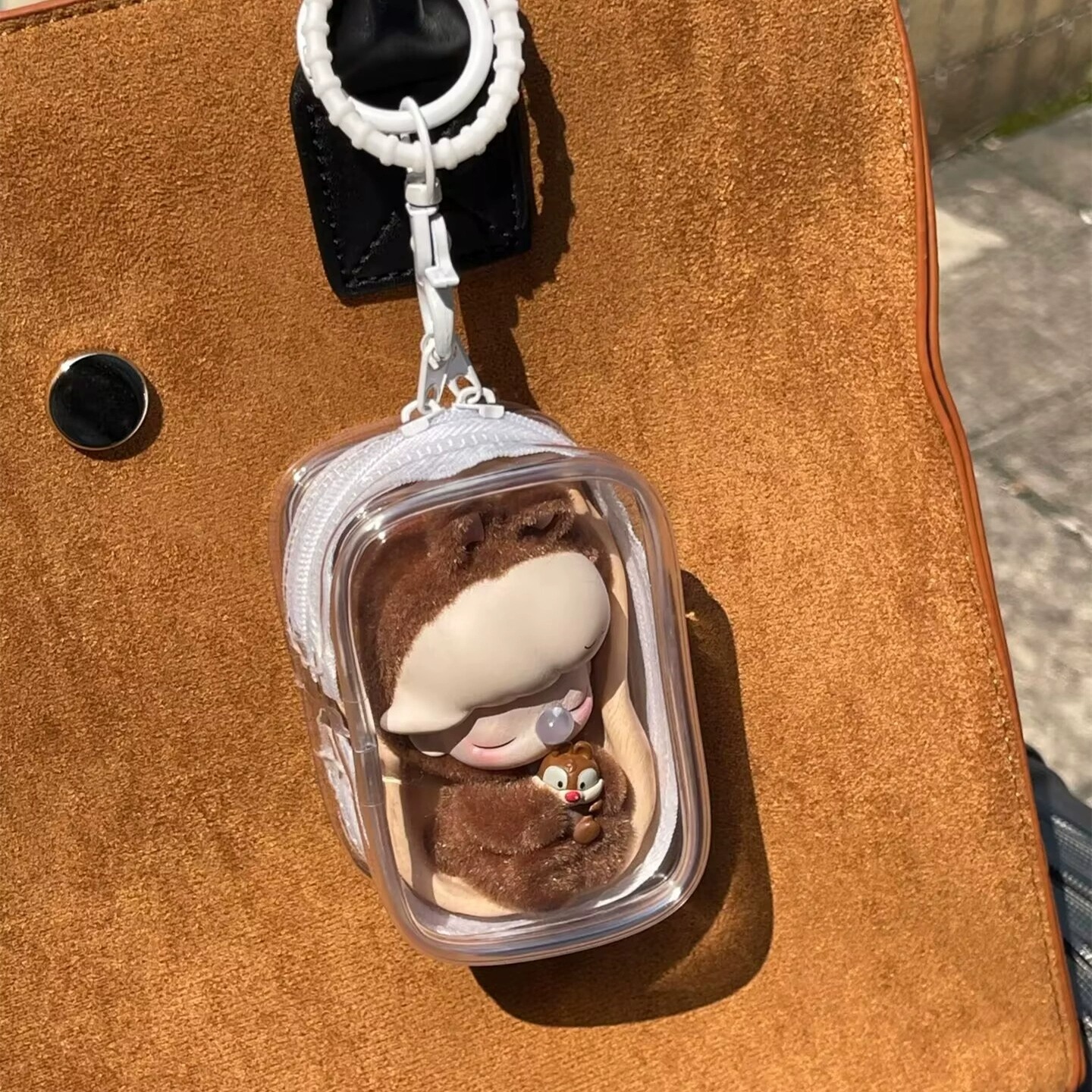 DIMOO迪士尼遛娃包盲盒泡泡玛特娃娃公仔手办展示挂件保护套10cm - 图0