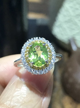 925银镀白金天然橄榄石戒指女小众设计感高级轻奢精致礼物