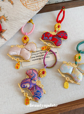 石头小马包包珍珠挂件轻奢高级感