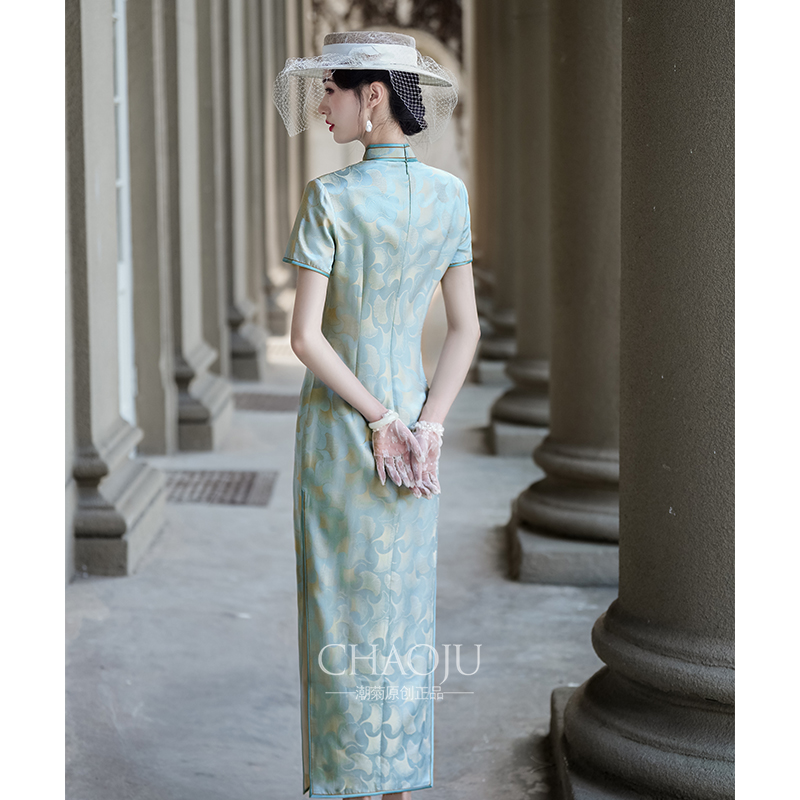 旗袍2024新款高端修身走秀礼服年会真丝桑蚕丝年轻款女新中式长款