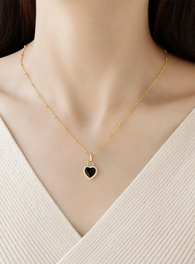 925银女小众设计黑色桃心项链