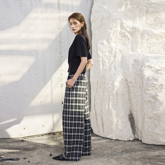 Wandian 2025 summer new black short-sleeved T-shirt round neck 1242T04SX1