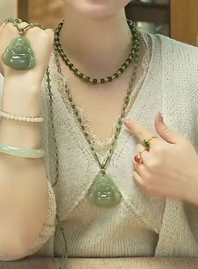 和田色玉清水绿大佛佛公吊坠织绳弥勒佛玉石项链配饰轻奢小众百搭