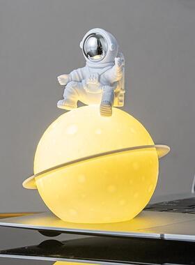 圣诞节礼物宇航员小夜灯摆件月球灯桌面装饰氛围感星球灯生日礼物