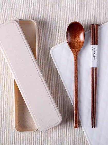 Portable take-out wooden spoon and chopstick storage box