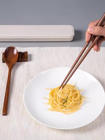 Portable take-out wooden spoon and chopstick storage box