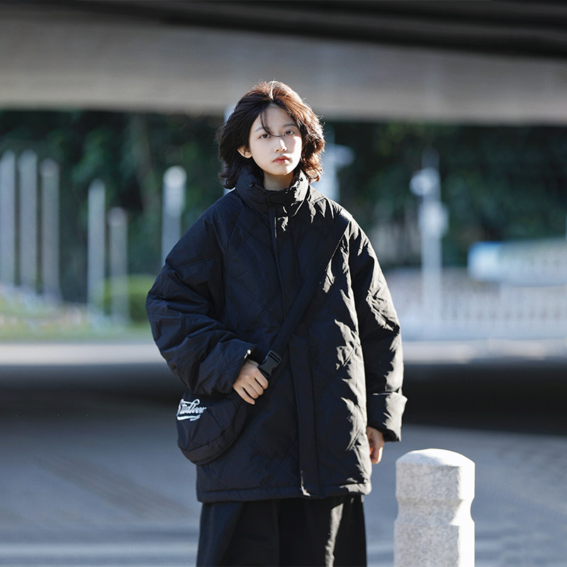 阿于呆冬季90白鸭绒加厚保暖立领羽绒服男宽松字母挎包简约外套女,淘宝优惠券,粉丝福利购,淘宝优惠卷