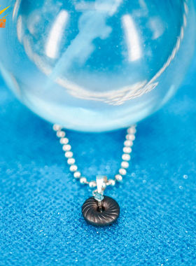 天然吊坠女款锁骨项链吊坠石陨石碳质无球粒陨石项坠中磁流星真品