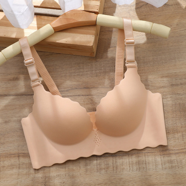 Red gathered and traceless bra without steel ring Red gathered and traceless bra without steel ring