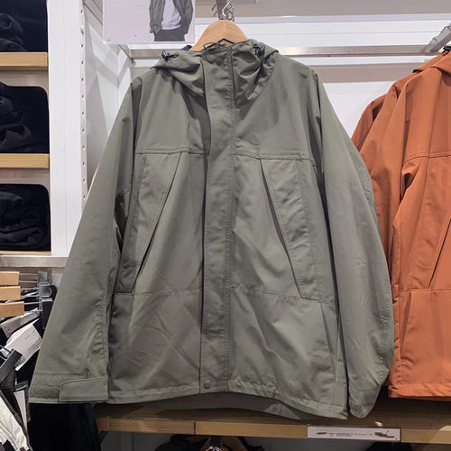 L&CP 男女2025情侣款登山外套户外冲锋衣连帽防水工装夹克E475036 - 图2