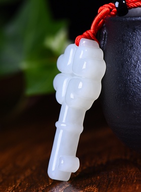 新疆和田玉羊脂玉白玉青白玉四颗心钥匙吊坠男女士款挂件玉坠玉佩