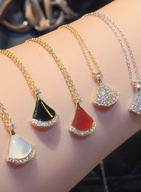 颜值天花板◆扇形小裙子项链锁骨链贝母轻奢爆款百搭项链女简约款