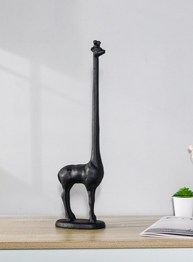 跨境新款长颈鹿桌面纸巾架 环保材质餐厅居家创意摆件 庭院工艺品
