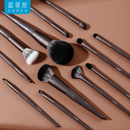 LADES/蓝蒂丝花见12支化妆刷套装点彩散粉鼻影眼影化妆刷子动物毛 - 图3