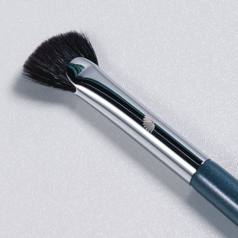 LADES/蓝蒂丝蓝系列L82小扇形高光刷 羊毛 一支装彩妆工具 - 图2