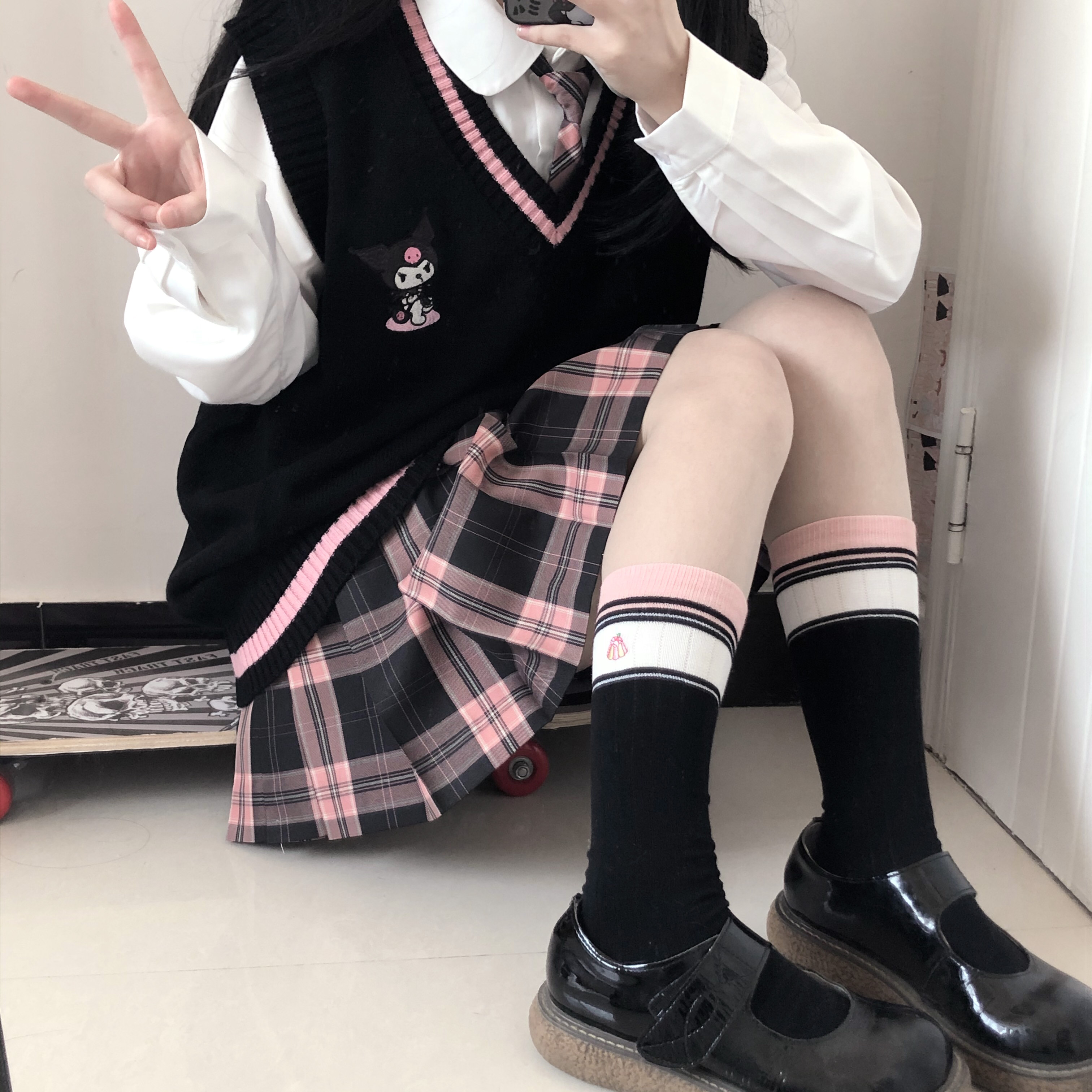 邱邱自制日系可爱学院风jk针织马甲背心宽松套头卡通毛衣甜美