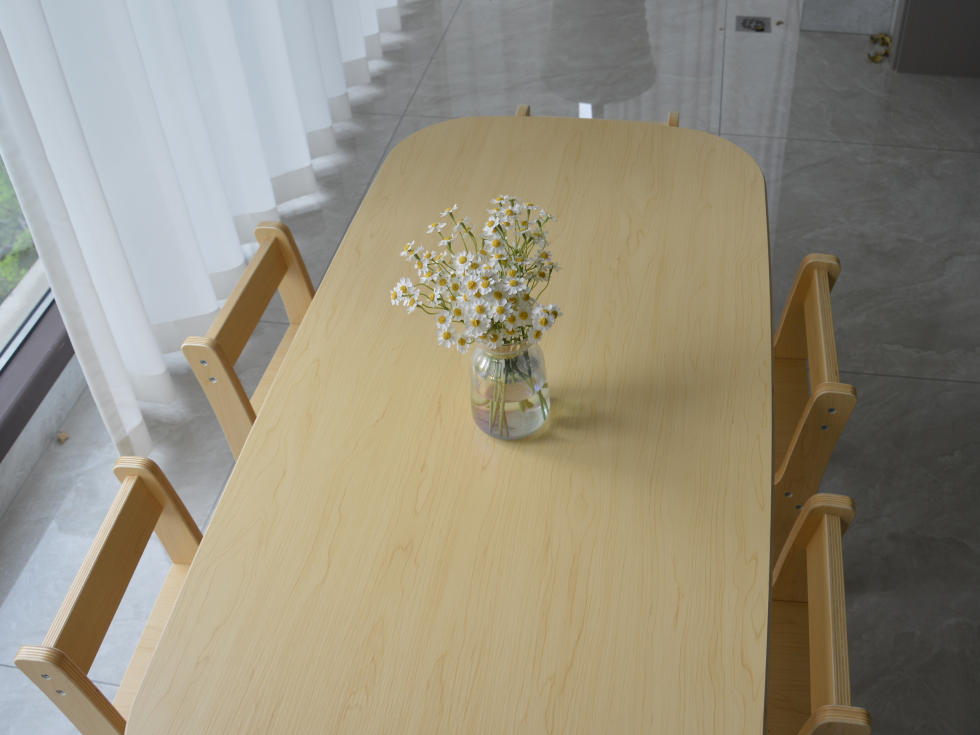 Kindergarten nursery early education children solid wood tables and chairs cheap