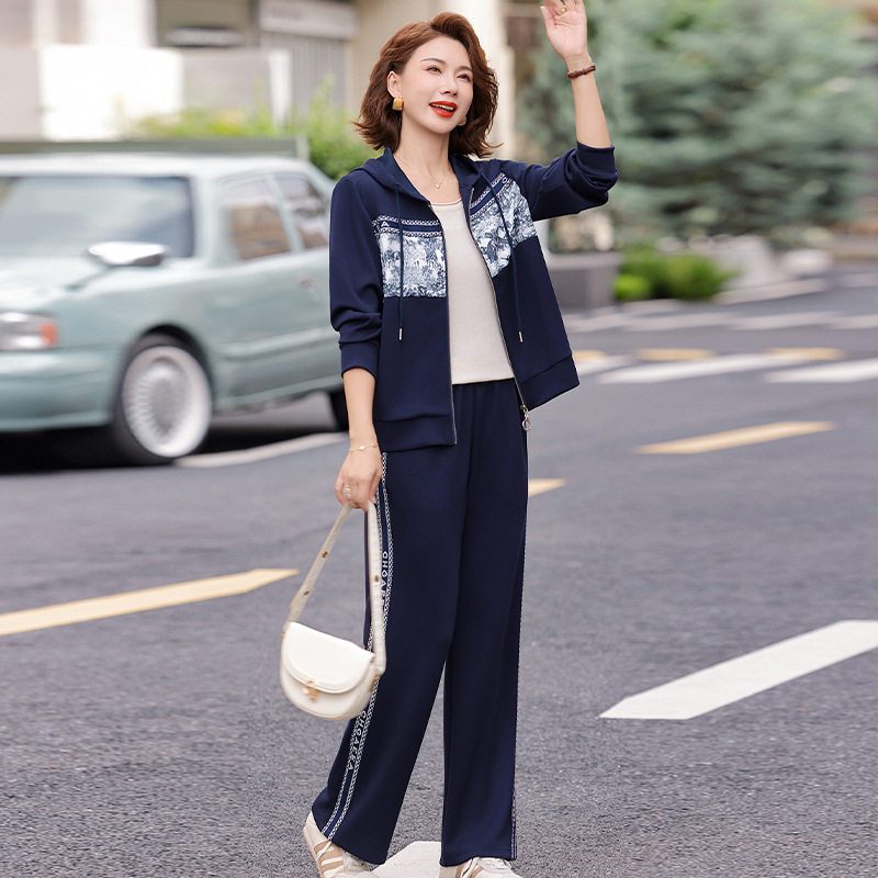 恒源祥妈妈秋装外套2025新款中老年运动套装女春秋贵夫人洋气拼接,淘宝优惠券,粉丝福利购,淘宝优惠卷