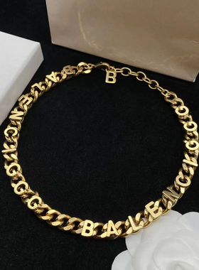 简约通勤个性百搭字母叠戴锁骨链