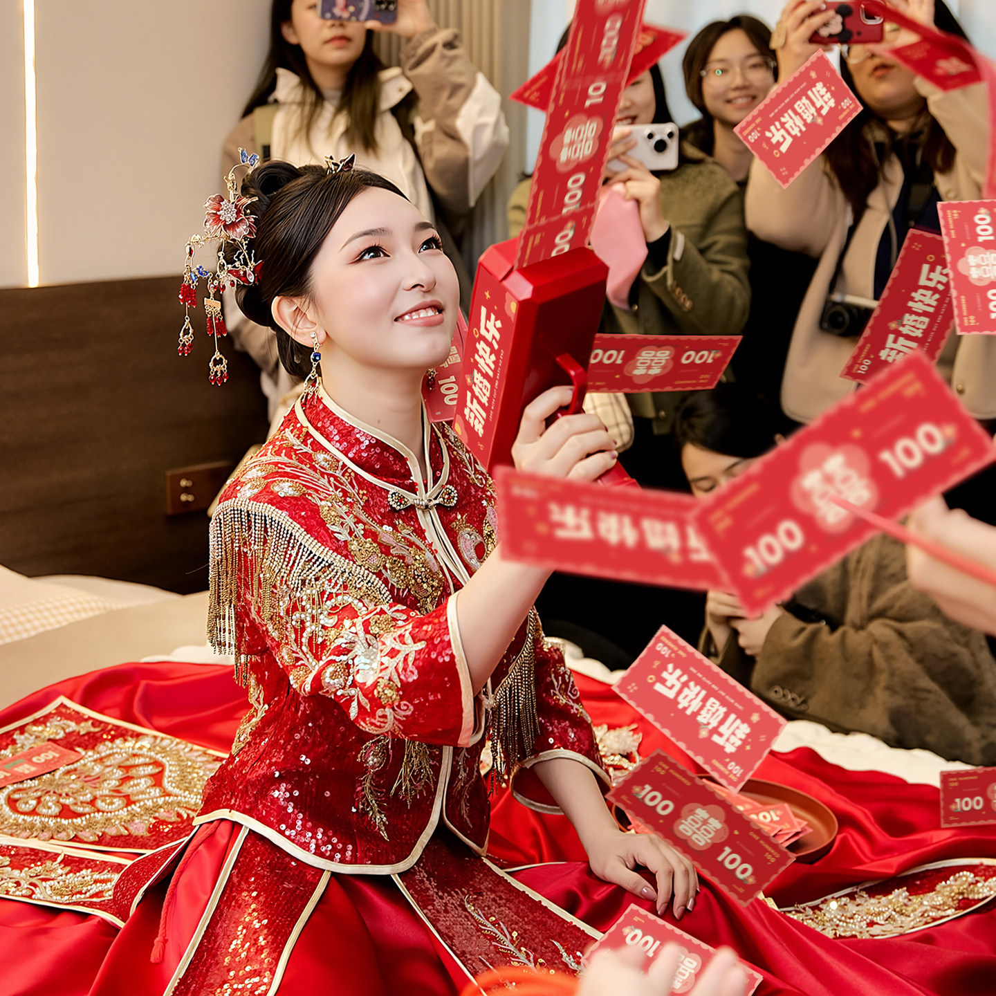 接亲游戏结婚道具婚礼喷钱枪筷子夹钞票创意新郎伴娘堵门拍照晨袍,淘宝优惠券,粉丝福利购,淘宝优惠卷