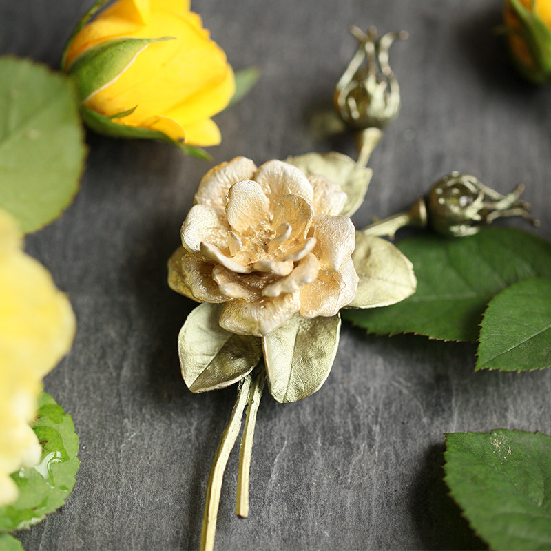 MichaelMichaud黄玫瑰胸针女高级胸花小众设计轻奢别针送长辈上司