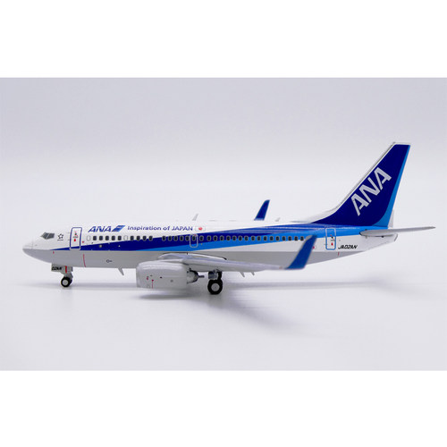 JC WINGS 1:400 波音 B737-700 ANA JA02AN SA4012 带蒙皮 - 图0