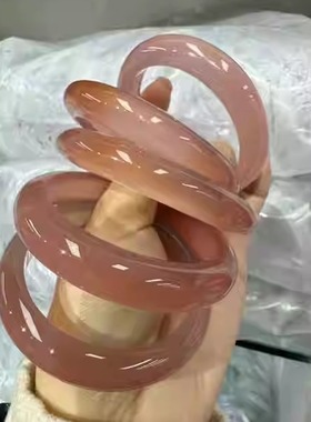 高级感女款粉玉髓手镯