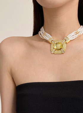 金属香槟金椭圆水晶吊坠项链女