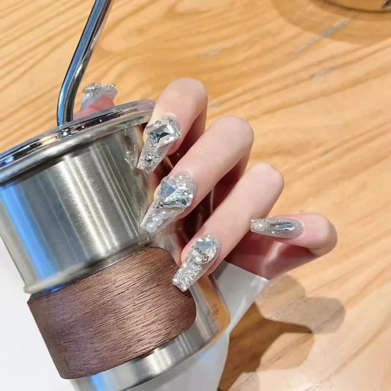 银色山泉新款纯手工穿戴甲片高级感夏季精品美甲贴片爆闪满钻,淘宝优惠券,粉丝福利购,淘宝优惠卷