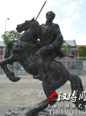 骑马玻璃钢少数民族风人物雕塑