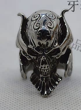 红眼牙狼骷髅头潮男士戒指日本