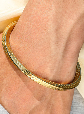 New niche bracelet with an irregular opening for ladies手镯