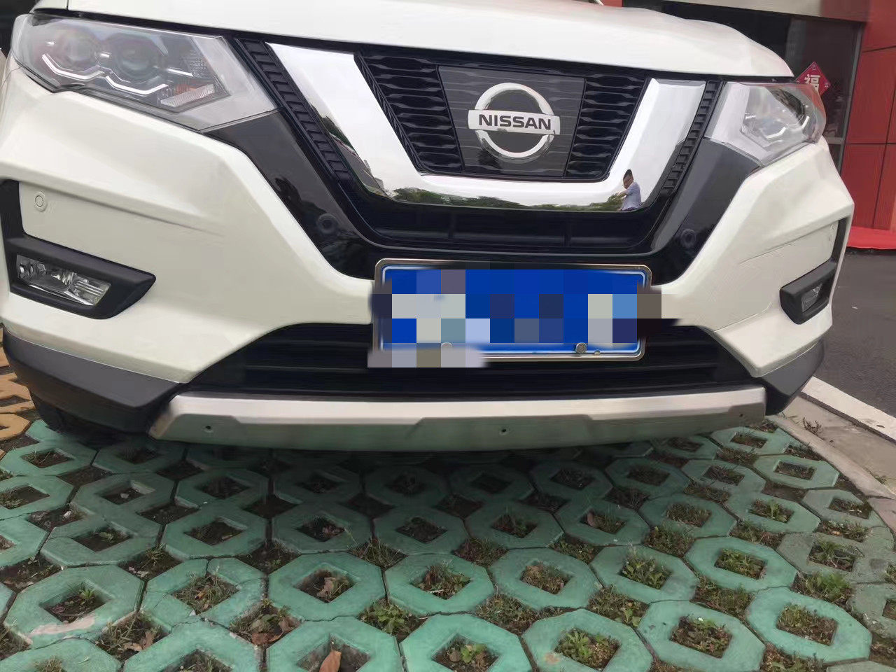 Бампер Nissan Qashqai синий