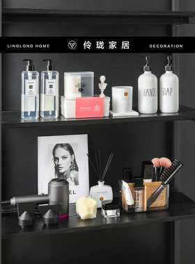 样板房间洗衣房卫浴柜软装饰品