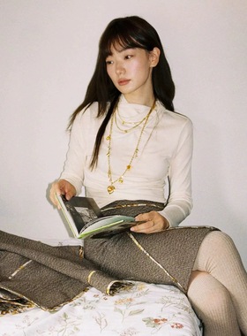 《夜莺心》宝石爱心吊坠长款项链女轻奢复古时髦高级感叠戴毛衣链