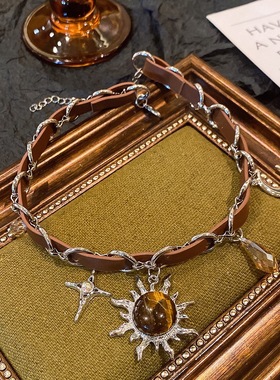 美拉德太阳皮革拼接项链女新款小众设计简约高级感甜酷辣妹锁骨链